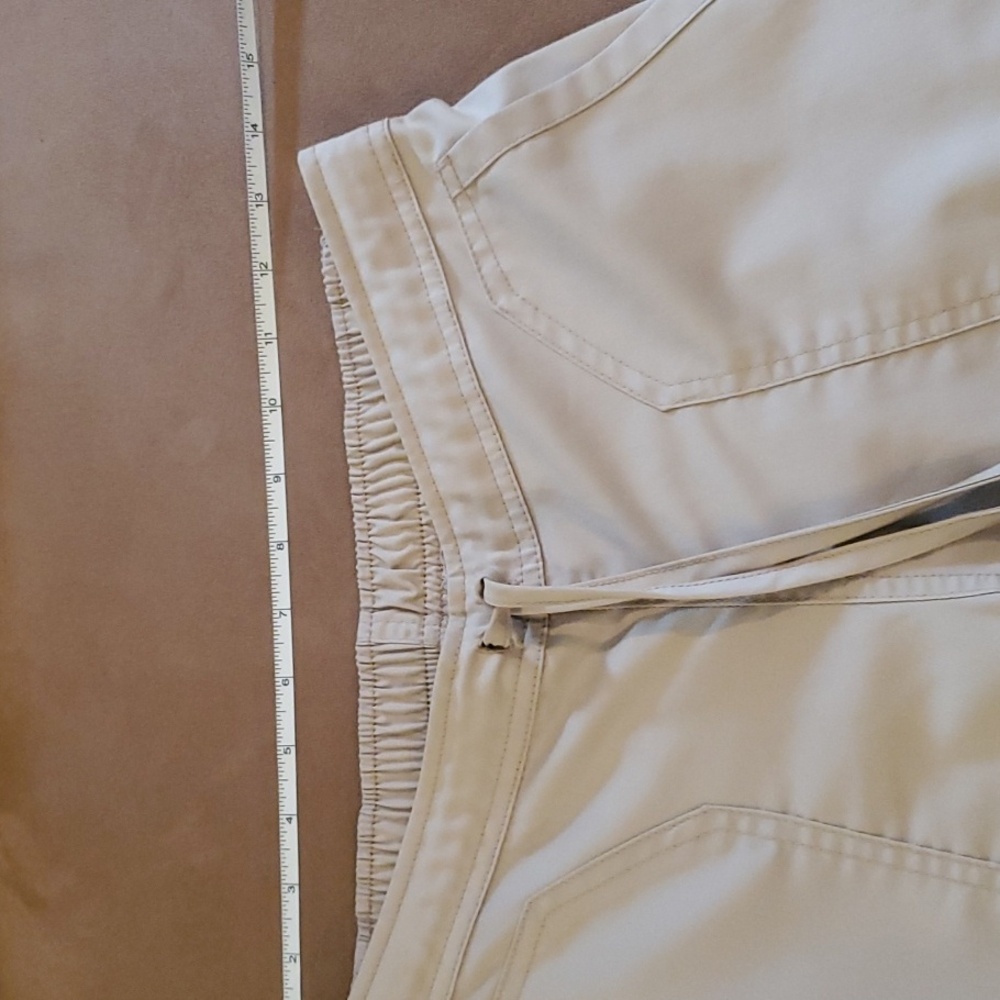 Womans Cherokee Khaki Scrub Cargo Pant, Size XS Petite - Picture 4 of 7